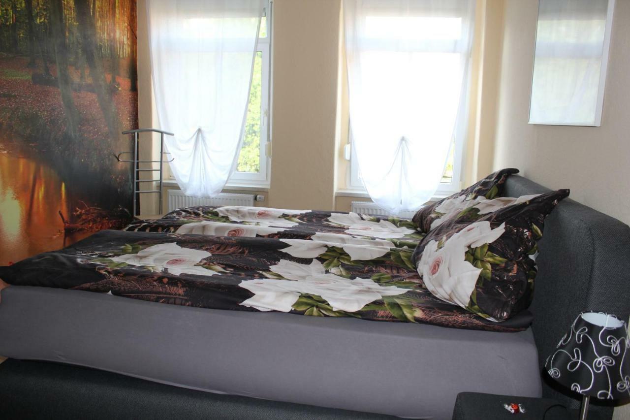 Ferienwohnung Am Schunckpark ドレスデン エクステリア 写真